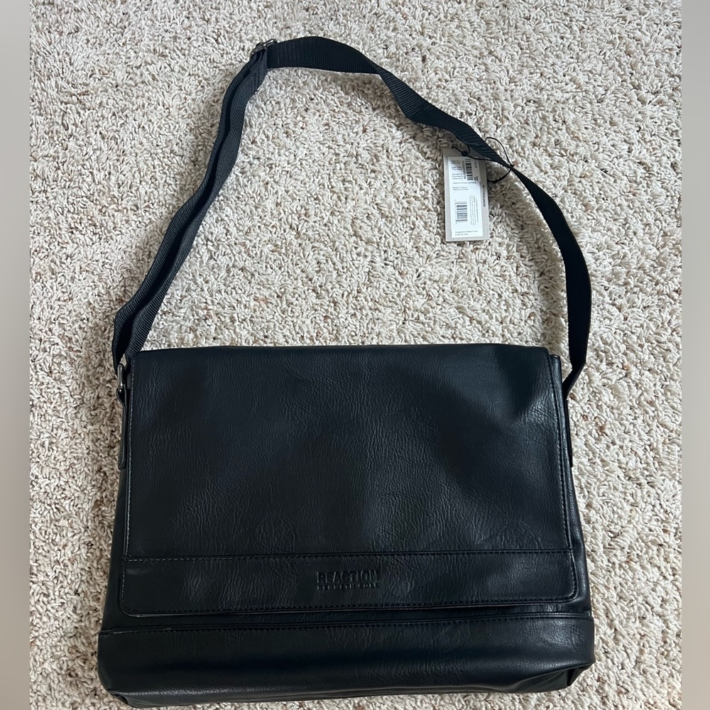 Kenneth Cole Reaction Black Leather Laptop Bag/Messenger/Breifcase NWT